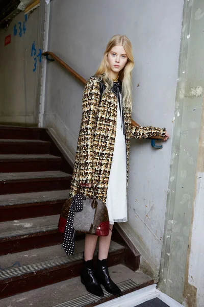 Look 13
